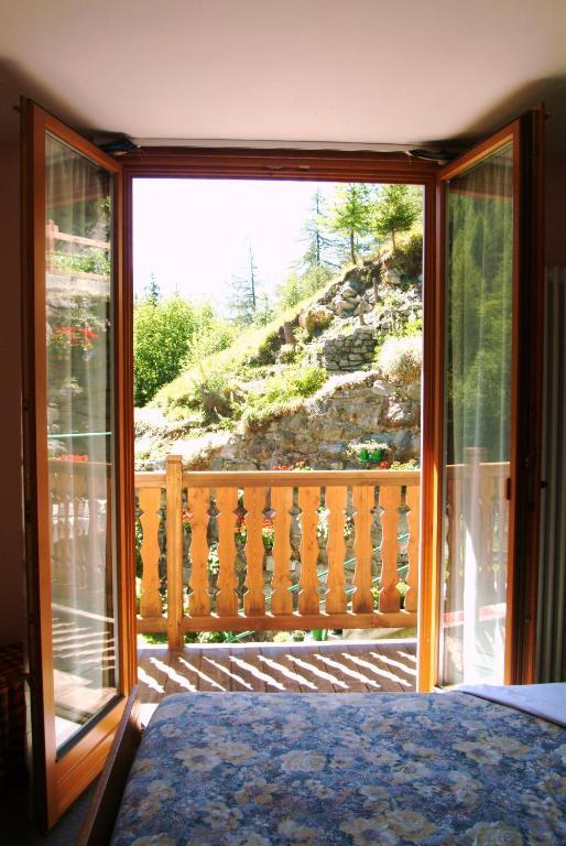 Hotel Genzianella Champoluc Cameră foto